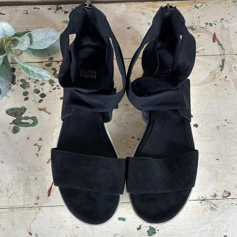 Eileen Fisher > Black and White Women's Sandals 9
